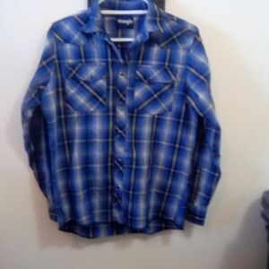 Wrangler snap button shirt sz xl